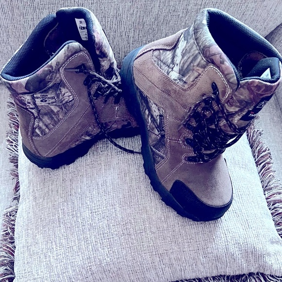 Rocky Kids' Outdoor Boots in Brown and Black - Picture 11 of 13